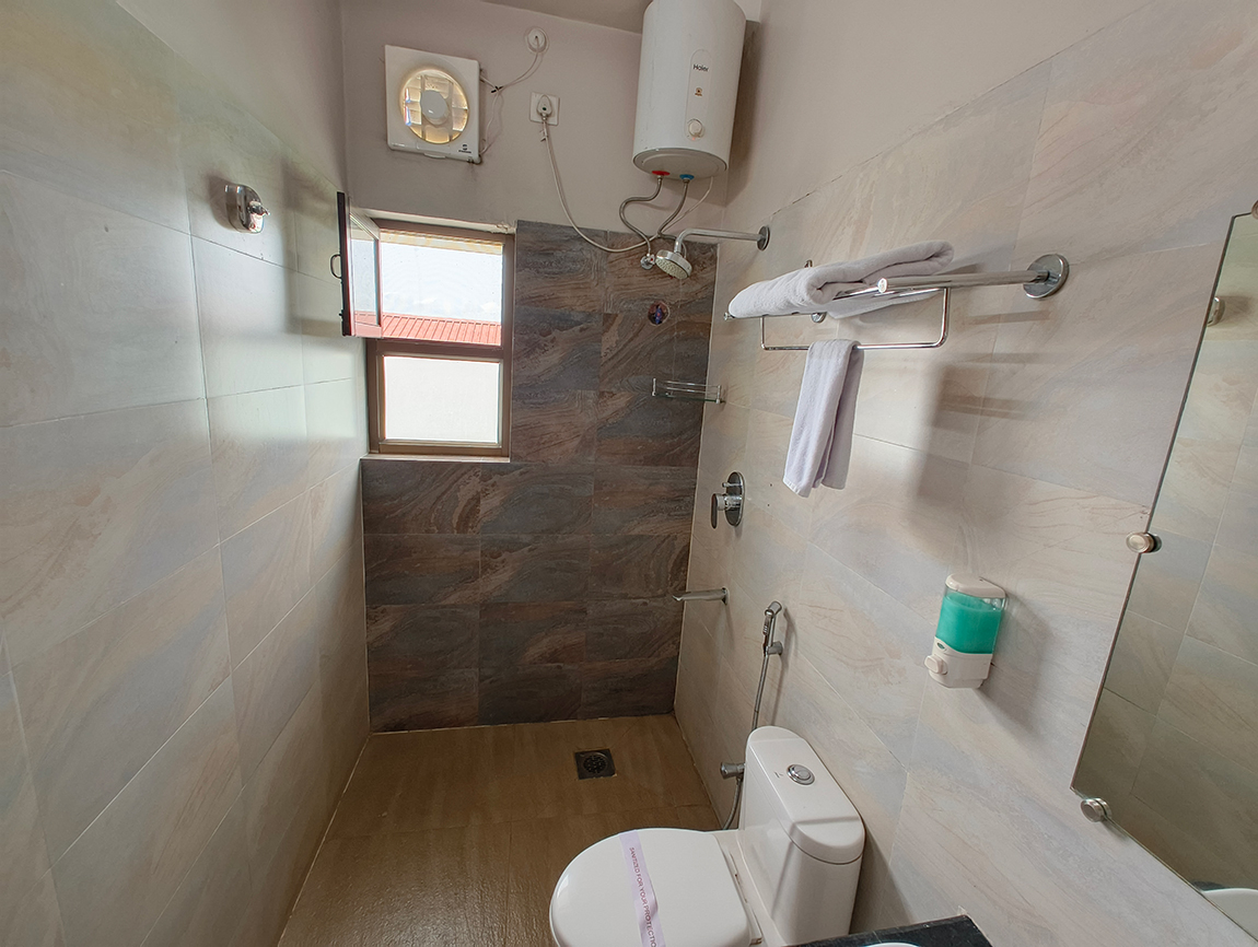 PREMIUM-BATHROOM-(2)